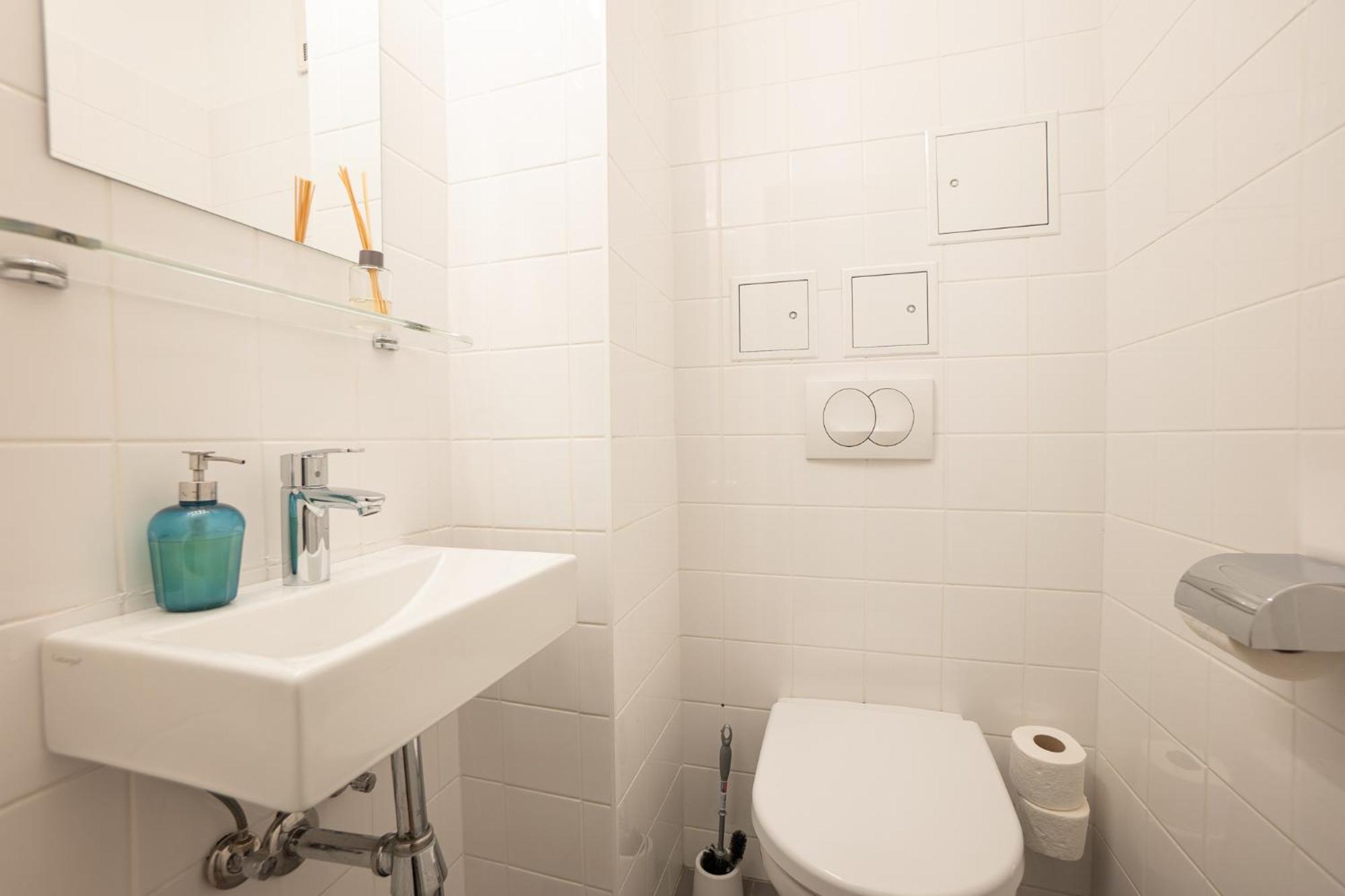 Charming Apartment With Balcony, Close To Stephansdom Cathedral Wiedeń Zewnętrze zdjęcie