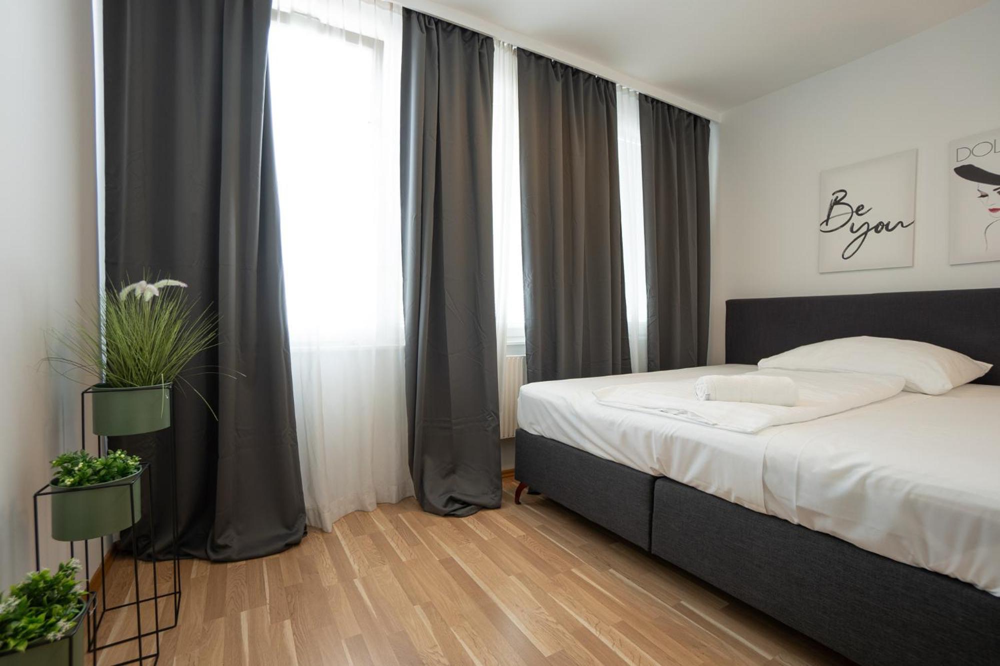 Charming Apartment With Balcony, Close To Stephansdom Cathedral Wiedeń Zewnętrze zdjęcie